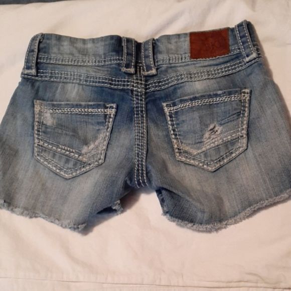 BKE Sabrina Distressed Denim Jeans Shorts 25 - Picture 3 of 7